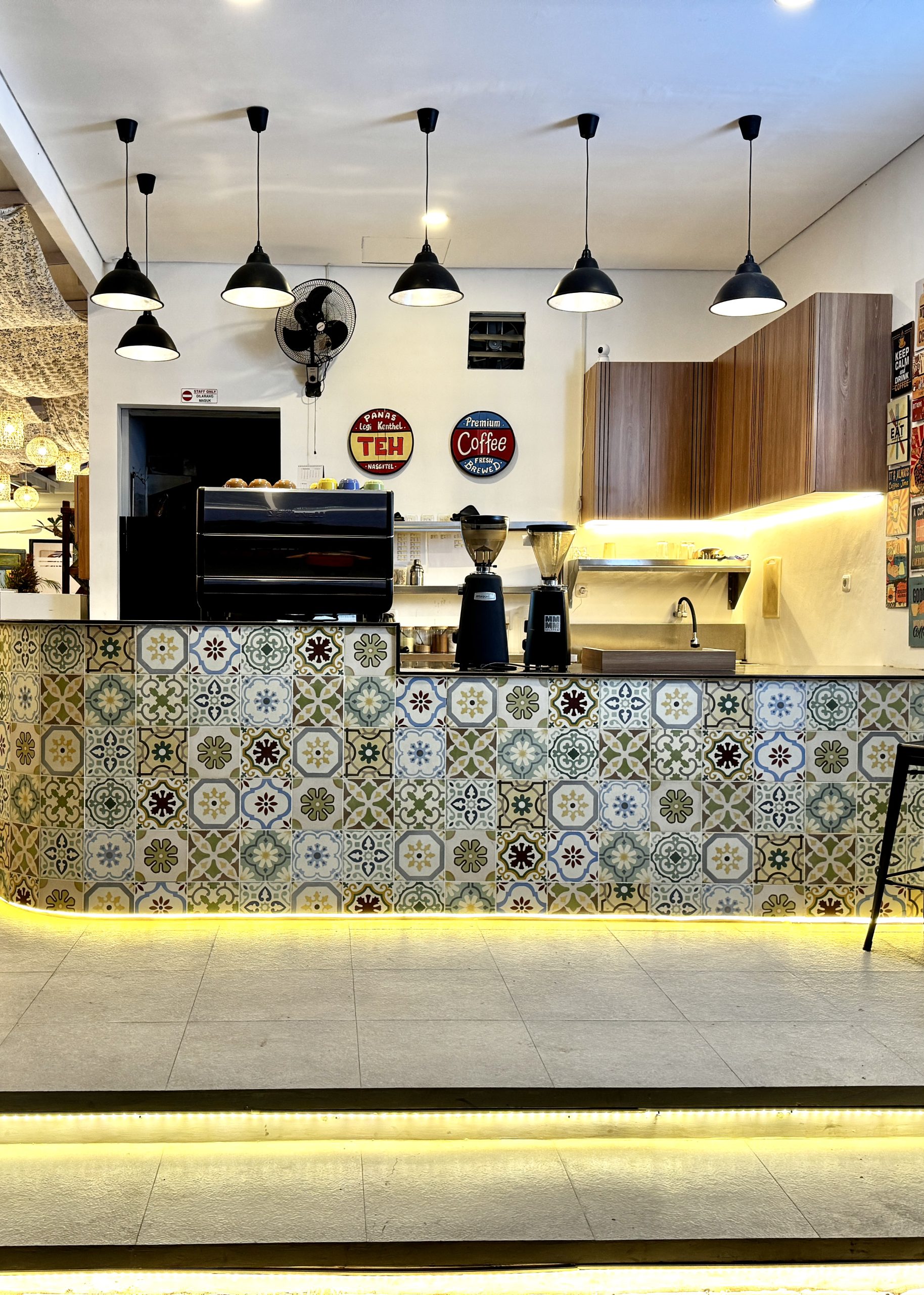 Kopi Pasir Bengawan Bar