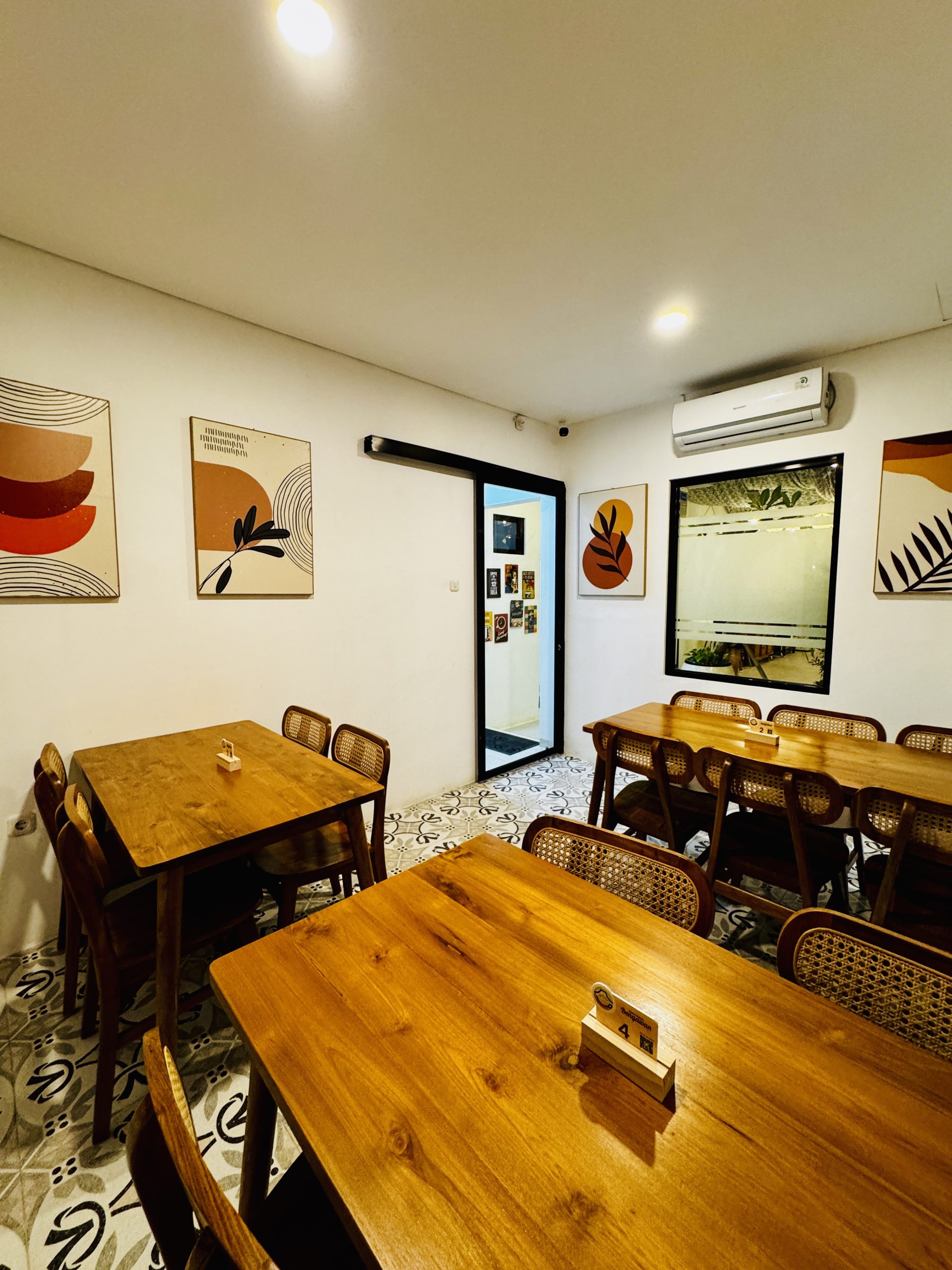 Kopi Pasir Bengawan Indoor Area
